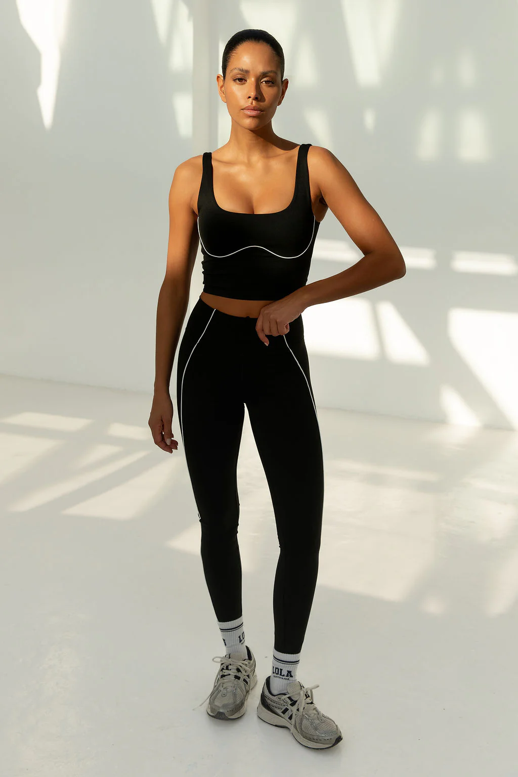 Alma Top | Black - Image 5